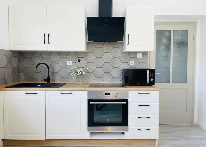 Apartma Srecko, Sezana