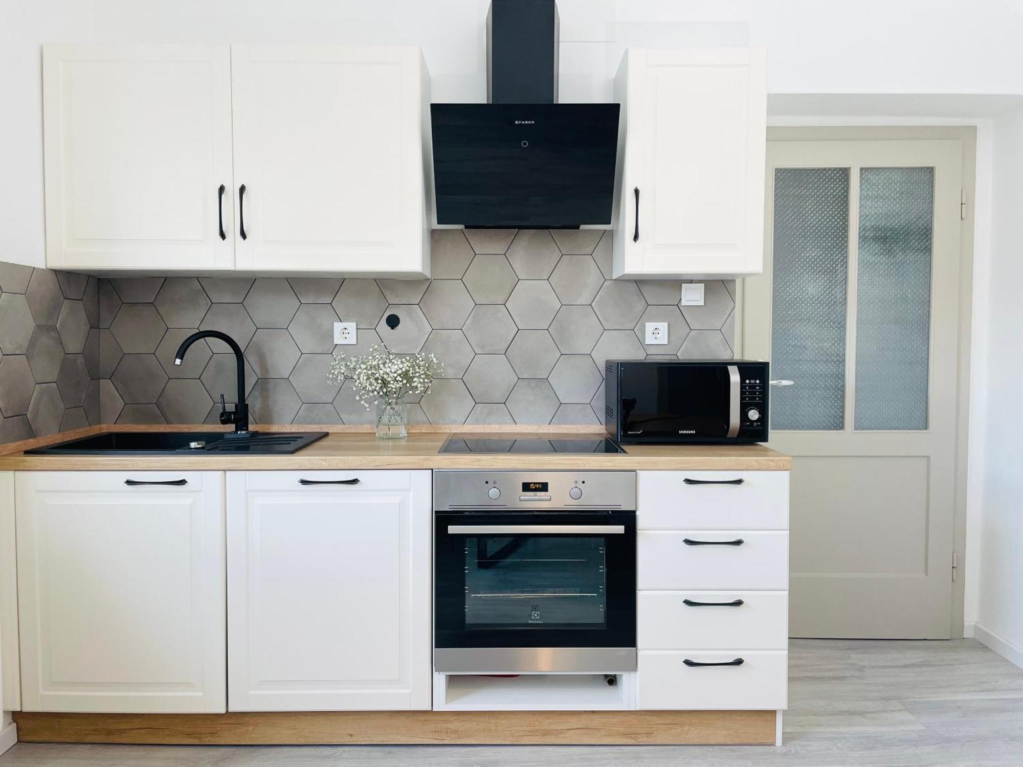 Apartma Srecko, Sezana